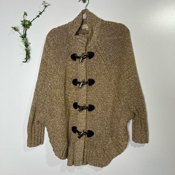 MICHAEL Michael Kors Toggle Button Gold Tan Sweater Shrug - Picture 1 of 10